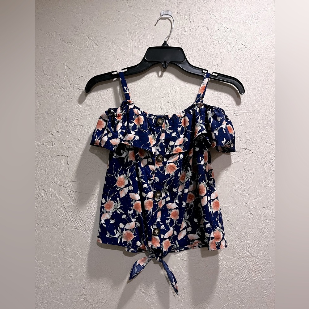 Amy Byer girls cold shoulder top kids M (10-12)